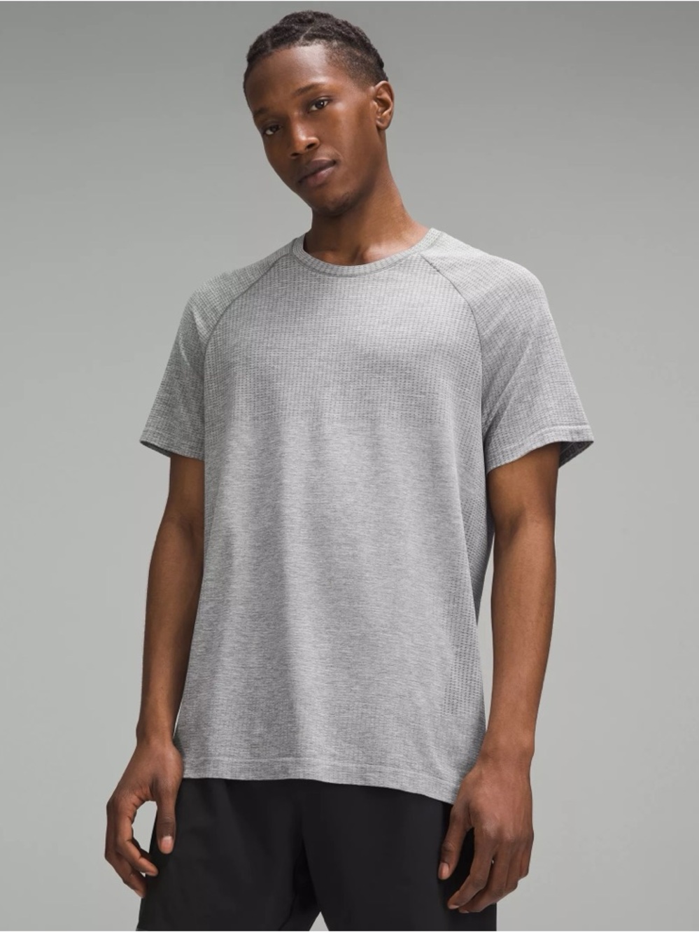 EUC Lululemon Men's Metal Vent Tech Short Sleeve Shirt Slate/White Size XL